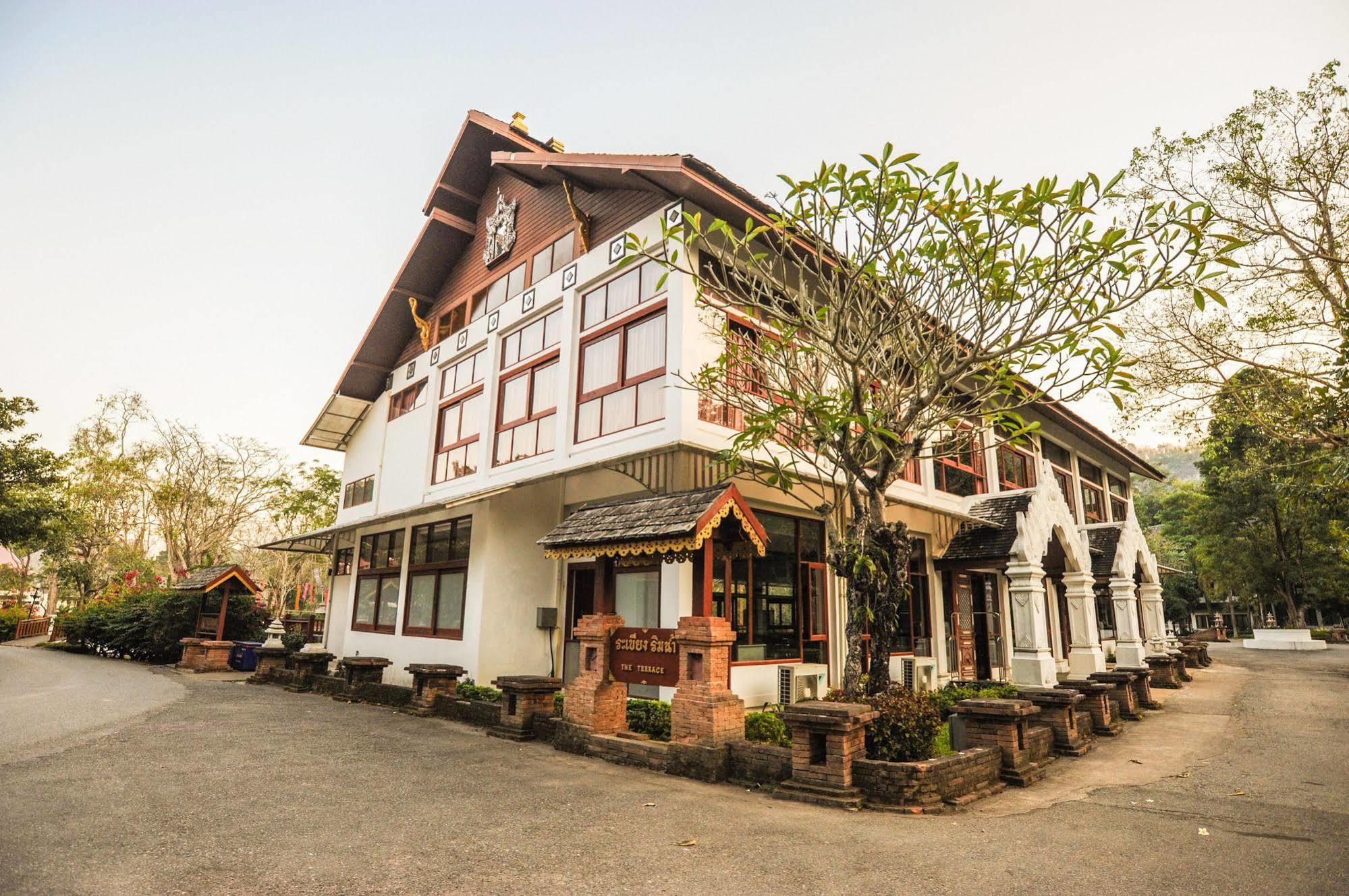 苏安布阿酒店及度假村 班蓬 外观 照片